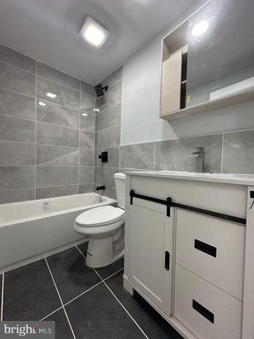 1049 MERCY ST, Philadelphia, PA 19148