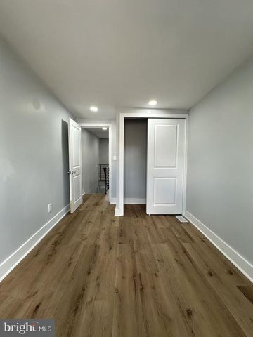 1049 MERCY ST, Philadelphia, PA 19148