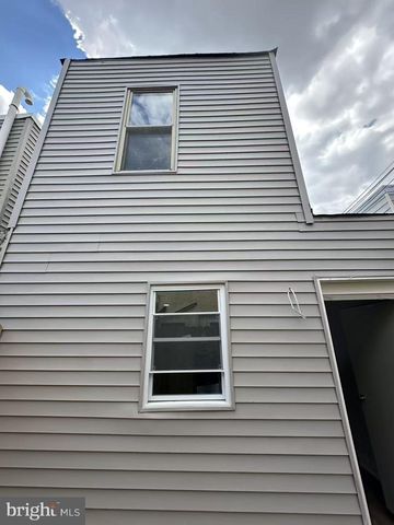 1049 MERCY ST, Philadelphia, PA 19148