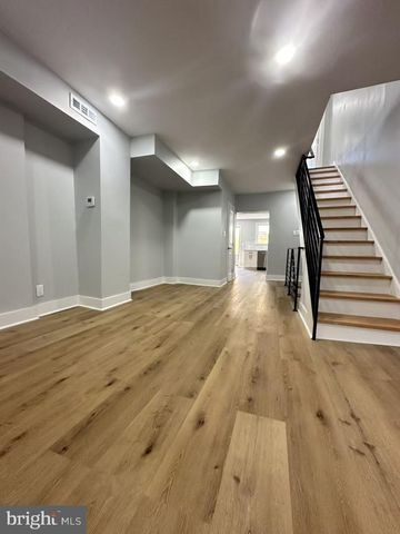 1049 MERCY ST, Philadelphia, PA 19148