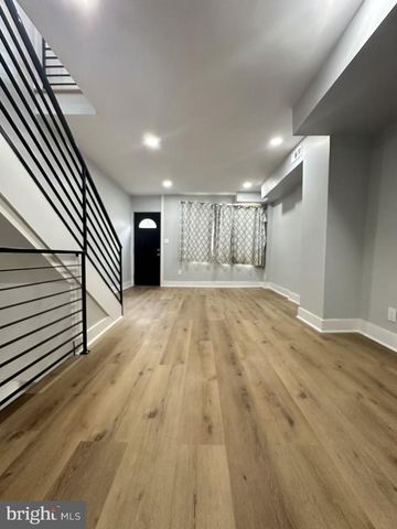 1049 MERCY ST, Philadelphia, PA 19148