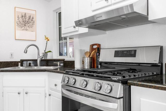 3710 Gross Road, Santa Cruz, CA 95062