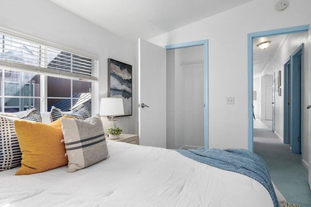 3710 Gross Road, Santa Cruz, CA 95062