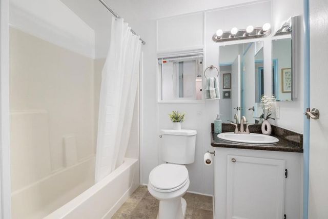 3710 Gross Road, Santa Cruz, CA 95062