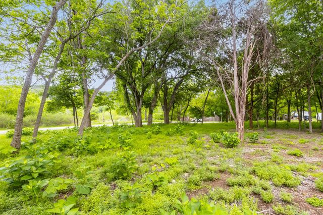 107 Edgewater DR, Wimberley, TX 78676