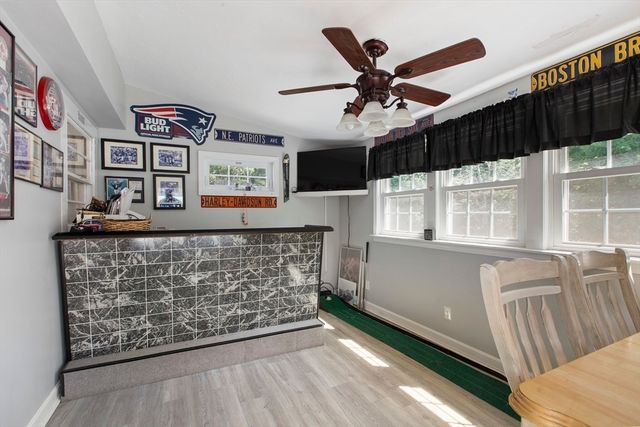 3 Parliament Dr, Franklin, MA 02038