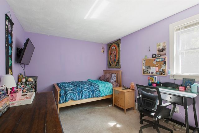 3 Parliament Dr, Franklin, MA 02038