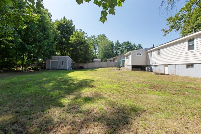 3 Parliament Dr, Franklin, MA 02038