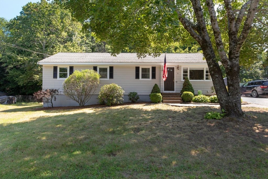 3 Parliament Dr, Franklin, MA 02038