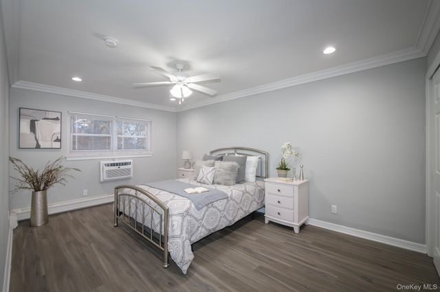 92 South Clinton Avenue 7F, Bay Shore, NY 11706