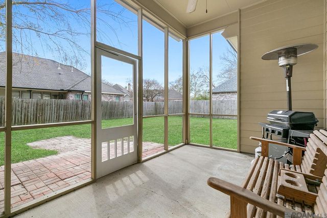 18666 Mossy Oak Ct, Prairieville, LA 70769