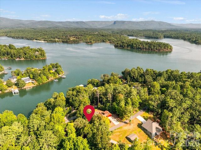 6012 Holiday Shores Avenue, Nebo, NC 28761