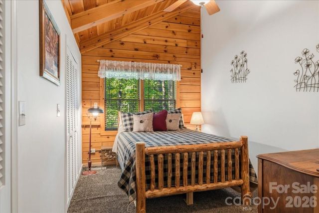 6012 Holiday Shores Avenue, Nebo, NC 28761