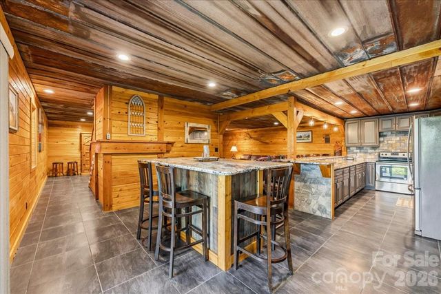 6012 Holiday Shores Avenue, Nebo, NC 28761