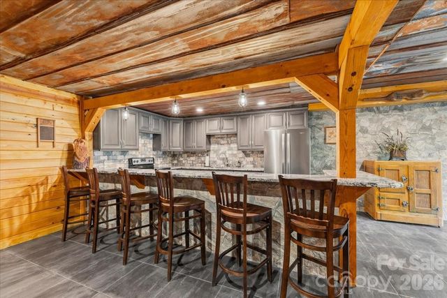 6012 Holiday Shores Avenue, Nebo, NC 28761