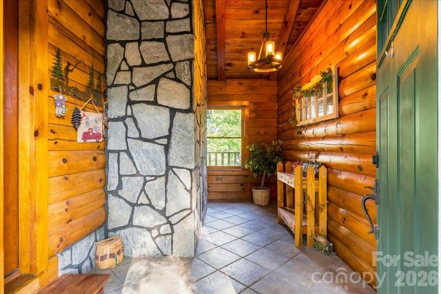 6012 Holiday Shores Avenue, Nebo, NC 28761