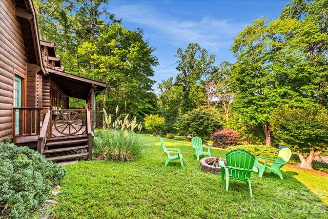 6012 Holiday Shores Avenue, Nebo, NC 28761