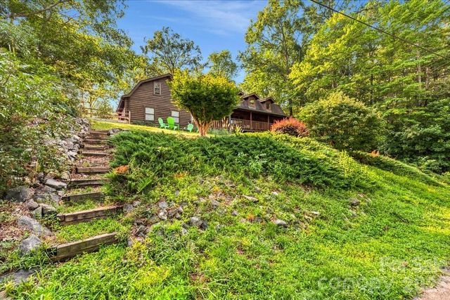 6012 Holiday Shores Avenue, Nebo, NC 28761