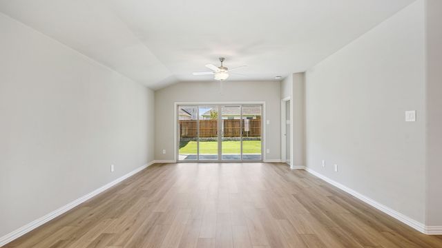 708 Edgehurst Drive, Princeton, TX 75071