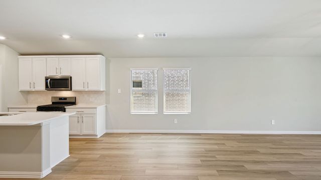 708 Edgehurst Drive, Princeton, TX 75071