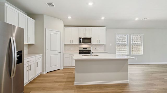 708 Edgehurst Drive, Princeton, TX 75071