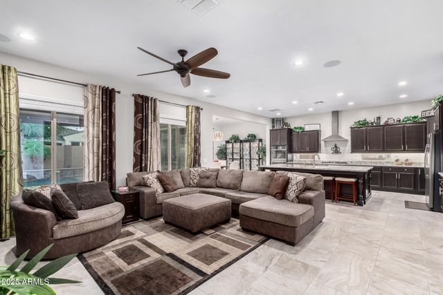 10224 E TIGER LILY Avenue, Mesa, AZ 85212