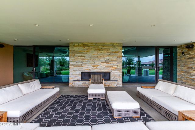 10224 E TIGER LILY Avenue, Mesa, AZ 85212