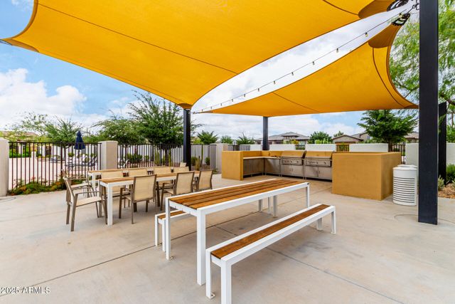 10224 E TIGER LILY Avenue, Mesa, AZ 85212