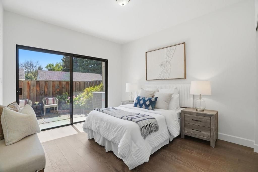 Image 17 of property listing at 50 Horgan Avenue 47, Redwood City, CA 94061