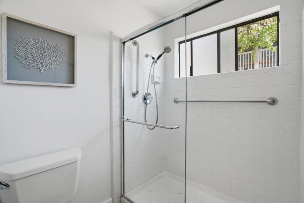 Image 21 of property listing at 50 Horgan Avenue 47, Redwood City, CA 94061