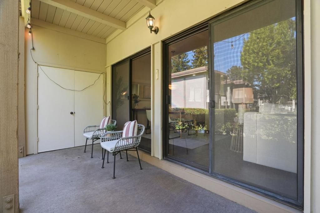 Image 24 of property listing at 50 Horgan Avenue 47, Redwood City, CA 94061