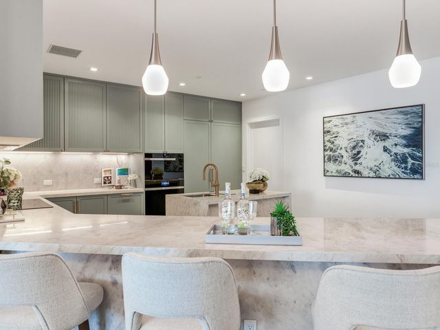 3101 BAYSHORE BOULEVARD 303, Tampa, FL 33629