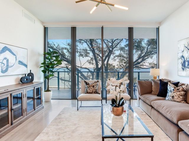 3101 BAYSHORE BOULEVARD 303, Tampa, FL 33629