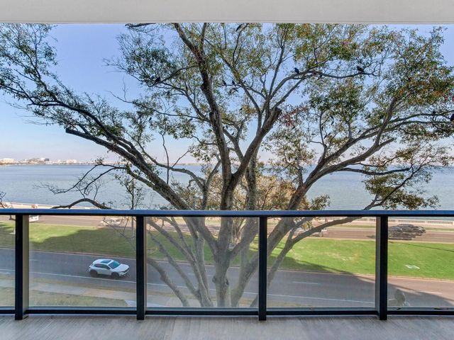 3101 BAYSHORE BOULEVARD 303, Tampa, FL 33629