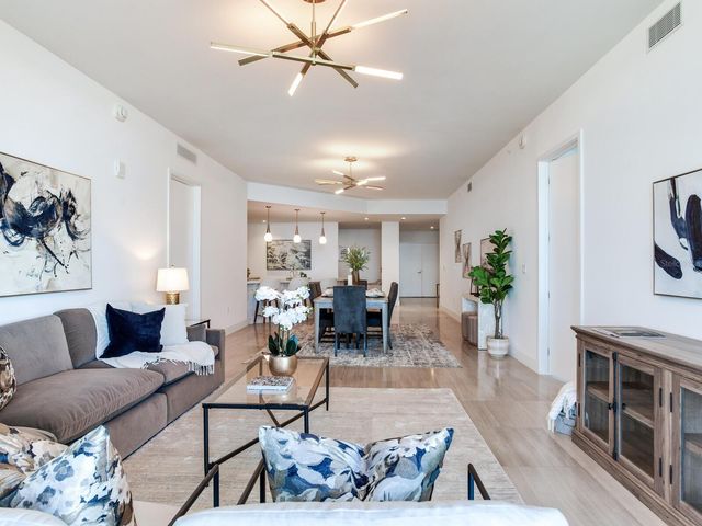 3101 BAYSHORE BOULEVARD 303, Tampa, FL 33629