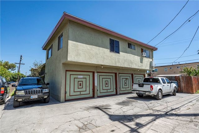 437 Bonito, Long Beach, CA 90802