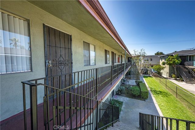 437 Bonito, Long Beach, CA 90802