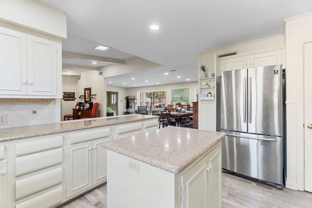 1936 Montrose Drive, Tyler, TX 75701