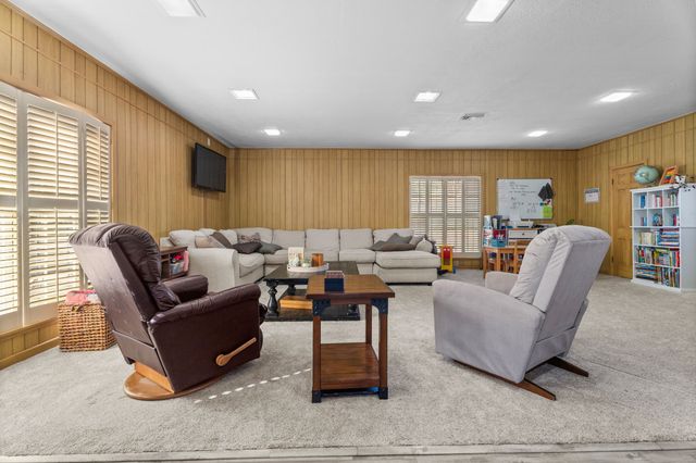 1936 Montrose Drive, Tyler, TX 75701