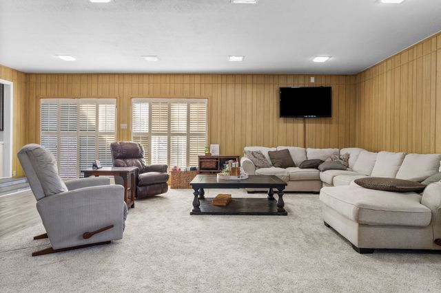 1936 Montrose Drive, Tyler, TX 75701