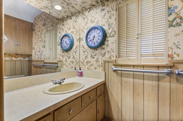 1936 Montrose Drive, Tyler, TX 75701