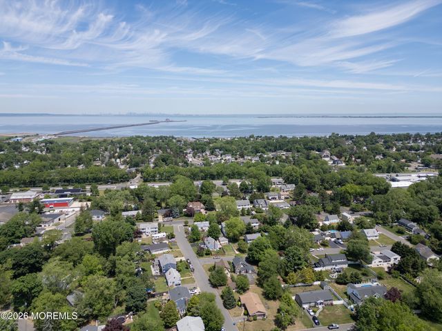 19 Kelvin Avenue, Leonardo, NJ 07737