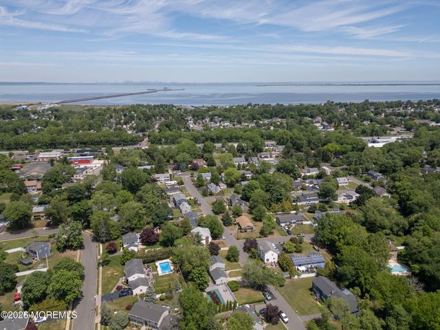 19 Kelvin Avenue, Leonardo, NJ 07737