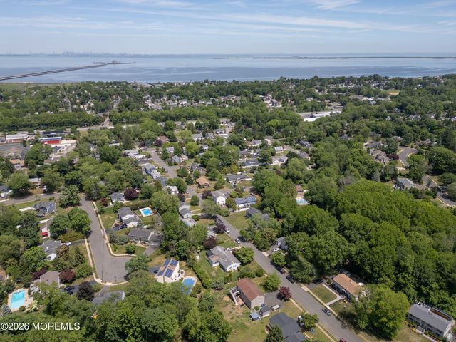 19 Kelvin Avenue, Leonardo, NJ 07737