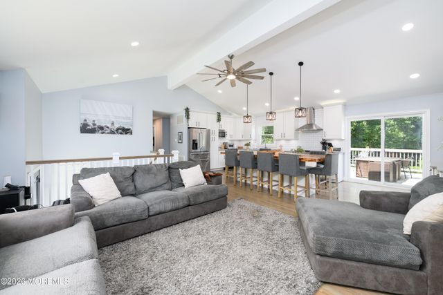 19 Kelvin Avenue, Leonardo, NJ 07737