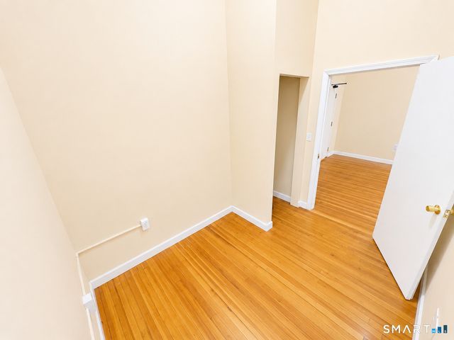105 Bank Street 1B, Waterbury, CT 06702