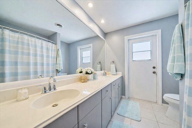 2534 WANETA DRIVE, Sarasota, FL 34231