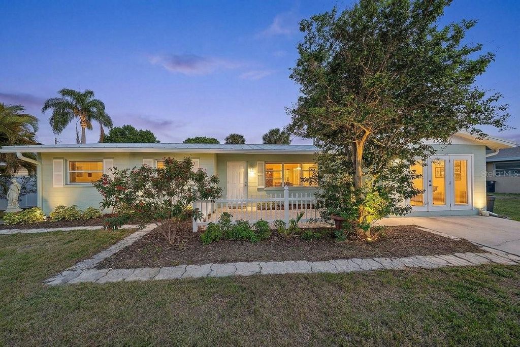 2534 WANETA DRIVE, Sarasota, FL 34231