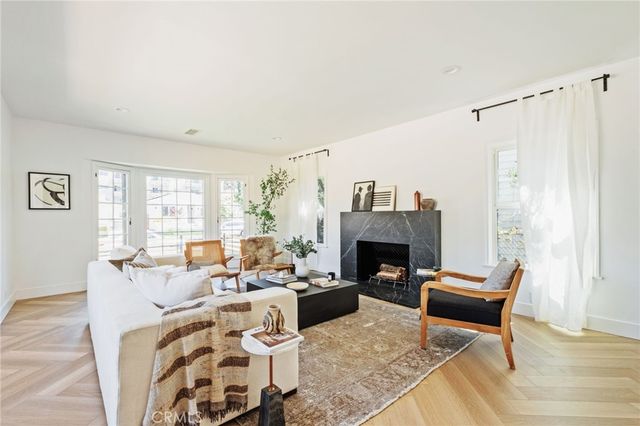 11110 Landale Street, Toluca Lake, CA 91602
