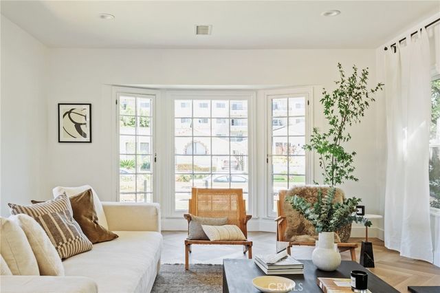 11110 Landale Street, Toluca Lake, CA 91602